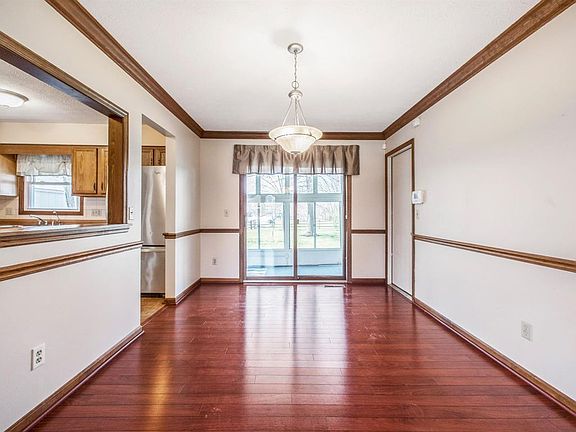 5th image of 913 Briarwood Ct