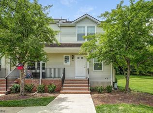 1608 Newbury Ct #1608, Flemington, NJ 08822