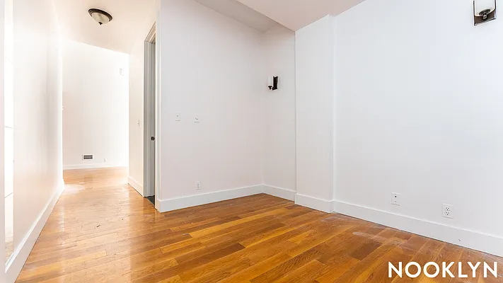 Rented by Nooklyn NYC LLC | media 21
