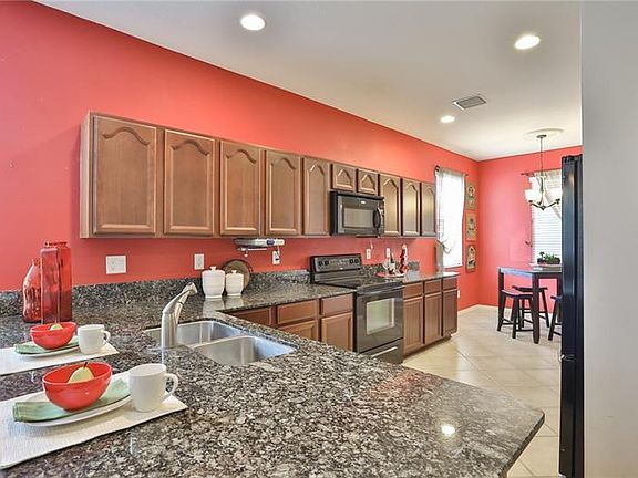 3rd image of 8619 Turnstone Shore Ln