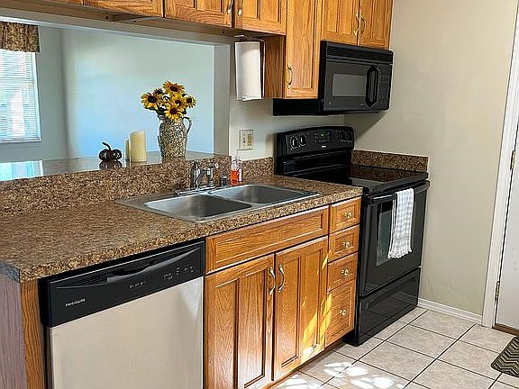 4th image of 4606 Water Wheel Way