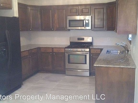 3rd image of 108 SW 148th St