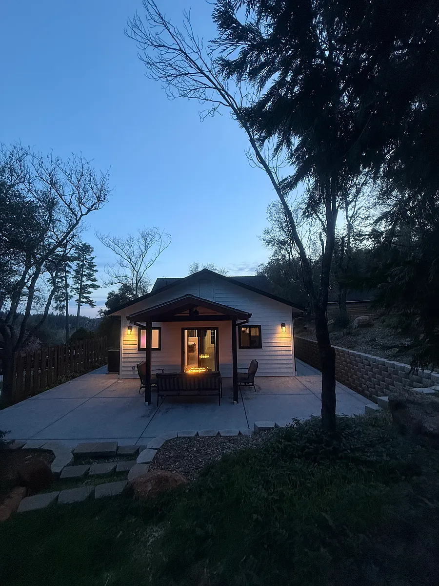 Building Photo - Little Deer Dr
