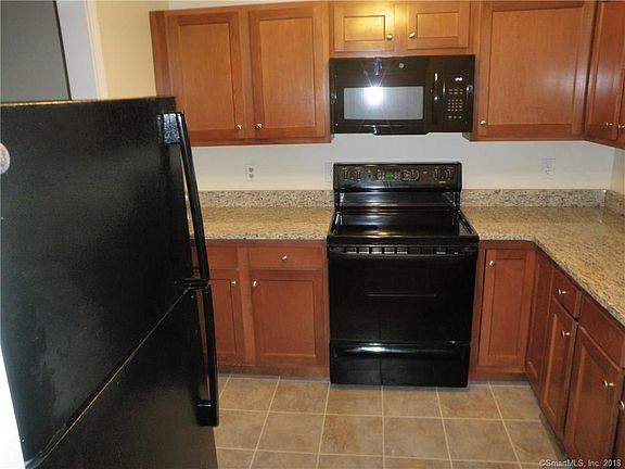 2nd image of 535 Woodward Ave APT C