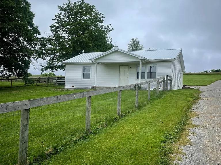 5609 Lagrange Rd — Photo 1