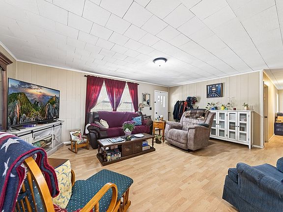 3rd image of 337 Colditz Rd