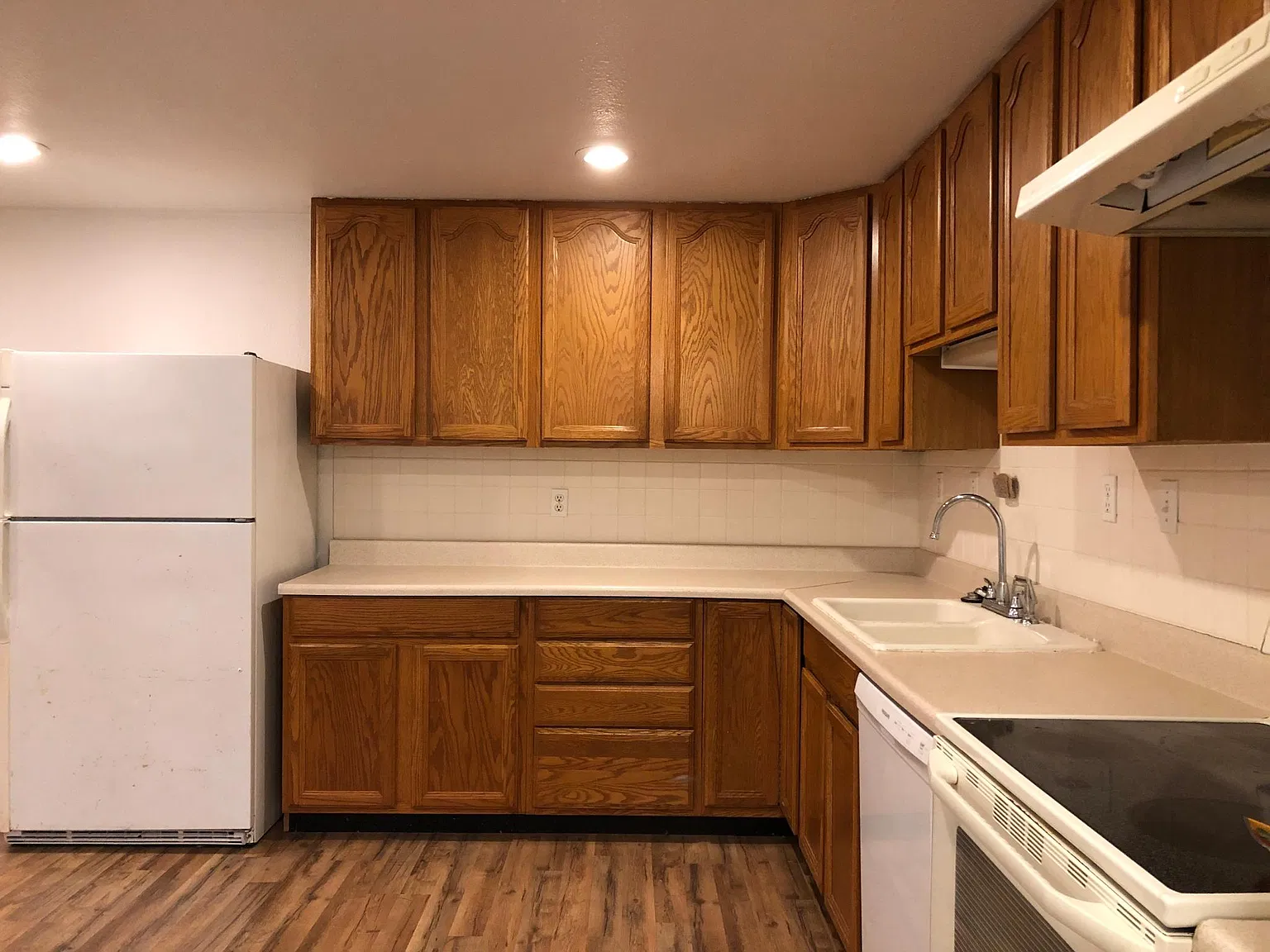 130 Maple Ave — Photo 3