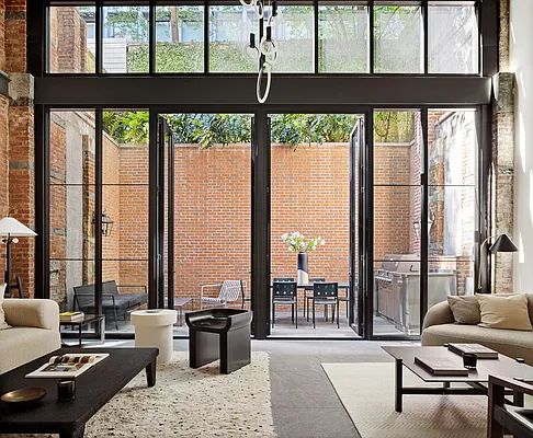 Living room, photo 1