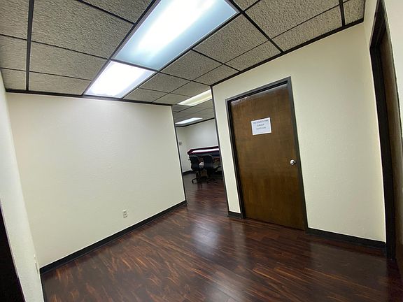 3rd image of 2404 S Grand Blvd #200