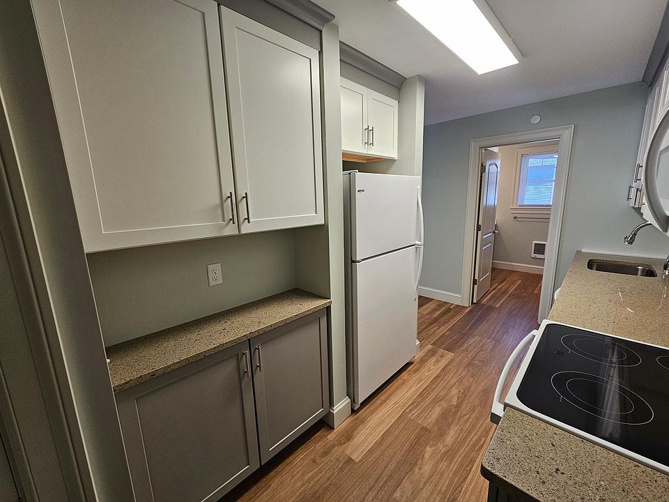 462 Main St 462 Main St Amherst MA Zillow