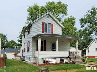 404 Phillips St, Galesburg, IL 61401