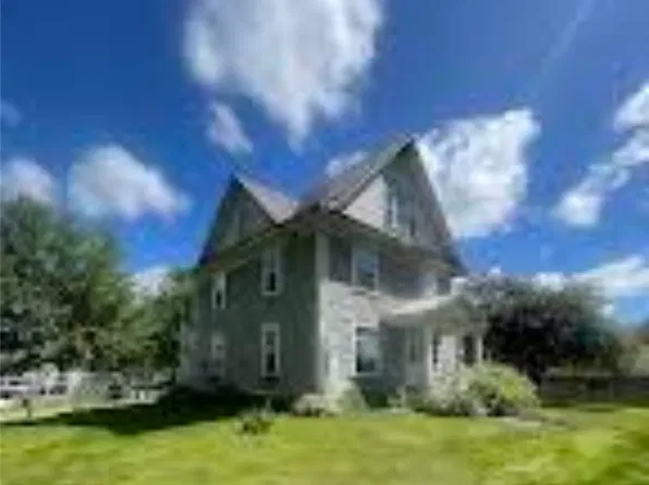 401 E 1st Street, Stanley, WI 54768