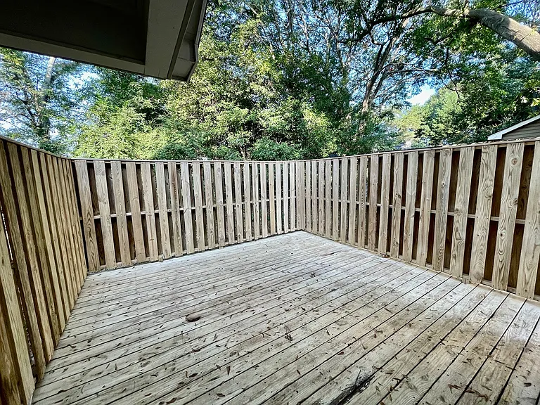 32 Huntsfield Dr #B — Photo 4