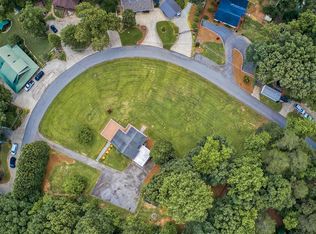 395 Hillside Dr, Inman, SC 29349