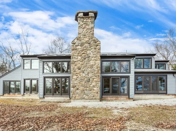 355 Pond St #&-255, Uxbridge, MA 01569