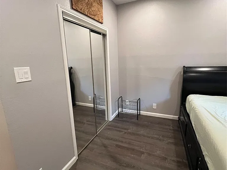 2414 Longview St #202 — Photo 26