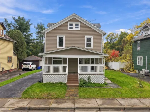 24 Brown St, Johnson City, NY 13790
