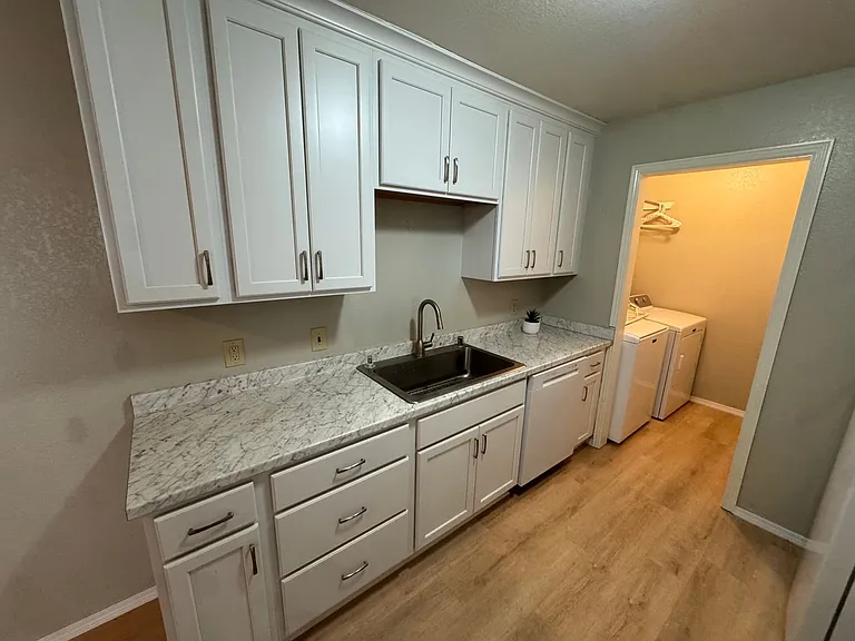 20 McGee Rd — Photo 5