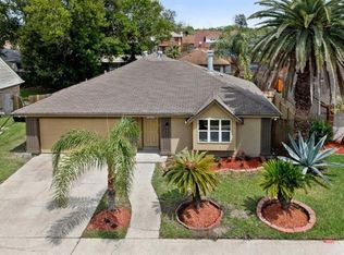 8001 Sandy Cove Dr, New Orleans, LA 70128