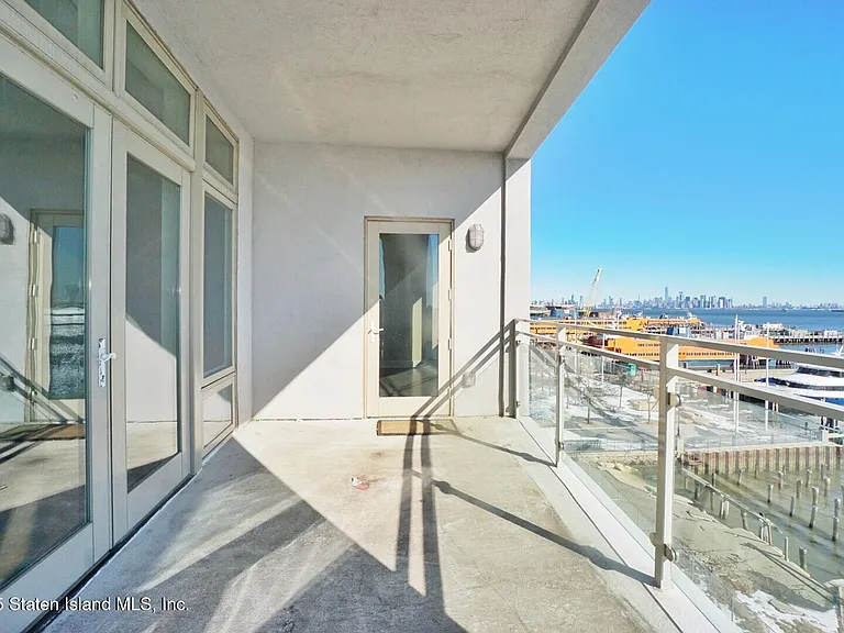90 Bay Street Lndg #4B — Photo 17