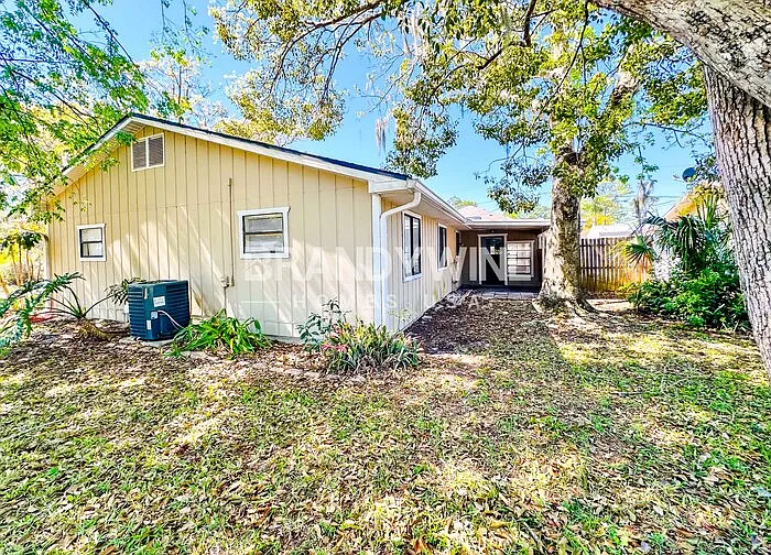 3436 Woodland Dr — Photo 31