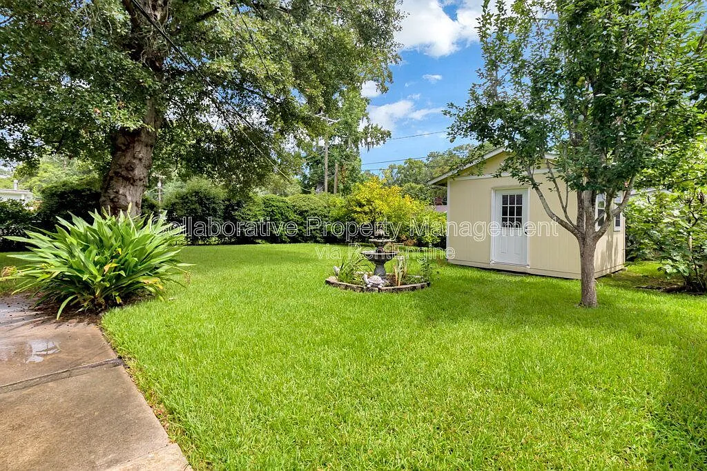 3 bed, 2.0 bath, 1508 sqft, $2,080 — Photo 2