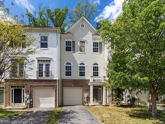 2nd image of 136 Riverwatch Dr