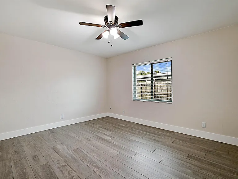 9593 Richmond Cir — Photo 16