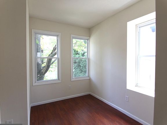 4th image of 1819 N Willington St