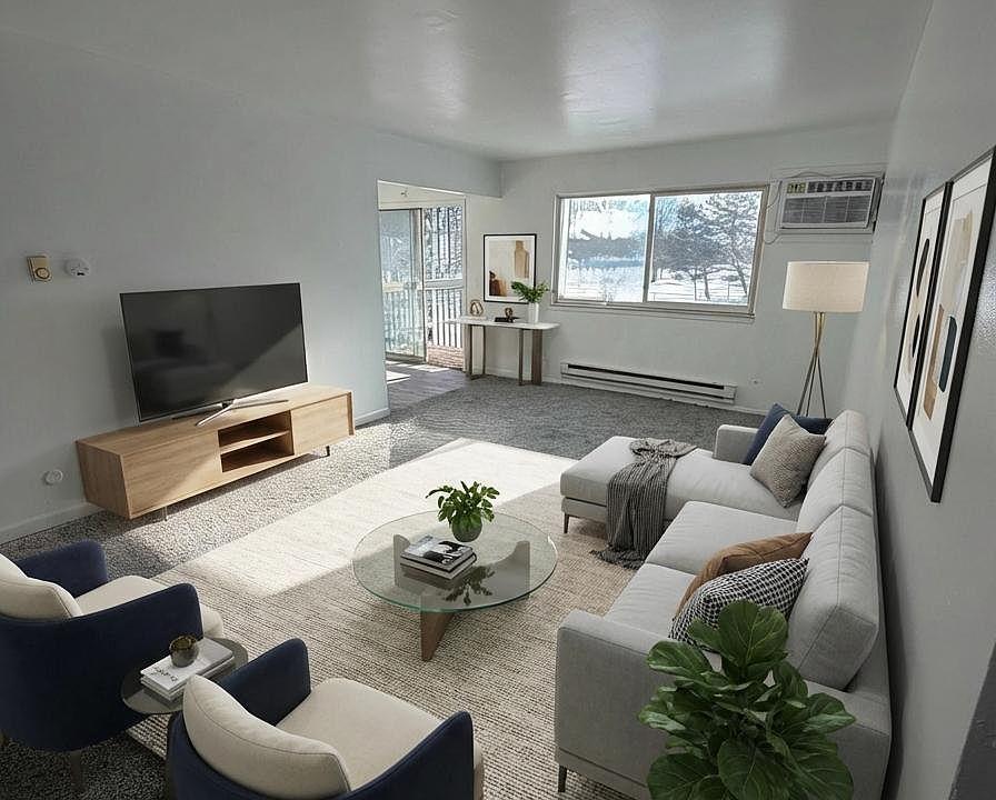 1st image of 750 Michigan Ave E #8