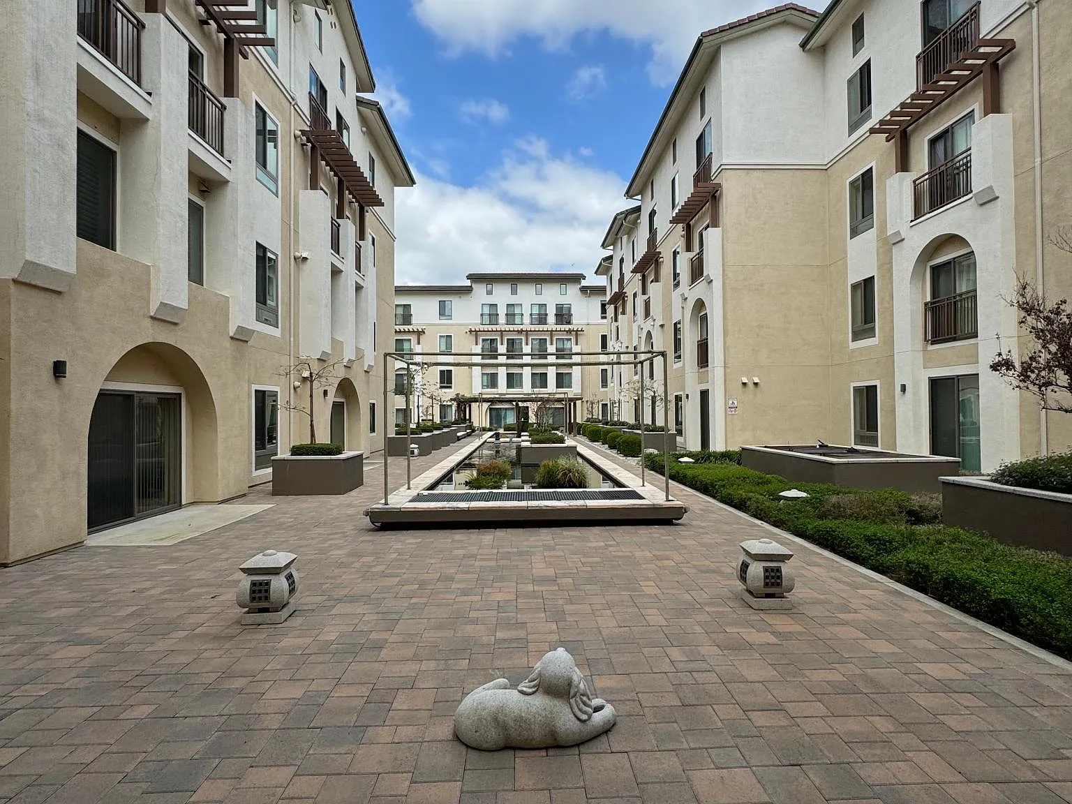1 bed, 670 sqft, $2,500 — Photo 1