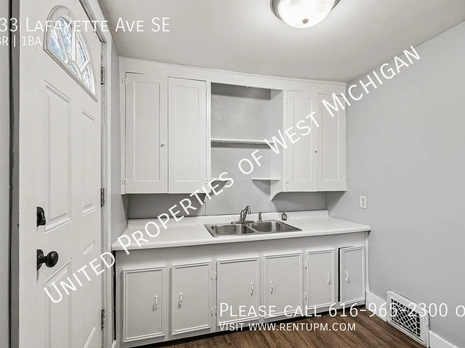 Available Now | Cozy 2 Bedroom, 1 Bathroom Upper Level Apartment near Saint Mary's Hospital | Wat... — Photo 4