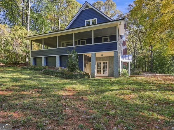 165 Riverbend Dr, Lagrange, GA 30240