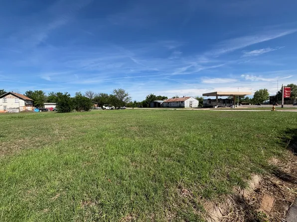 402 Fort Worth St, Wichita Falls, TX 76301