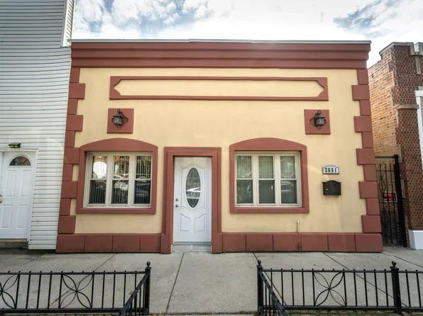 2651 W Pope John Paul Ii Dr, Chicago, IL 60632