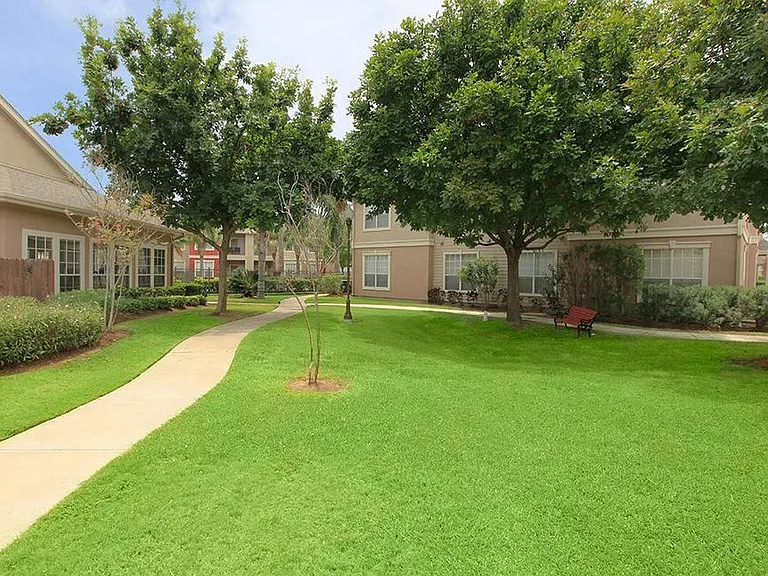 Rincon Apartments — Photo 21