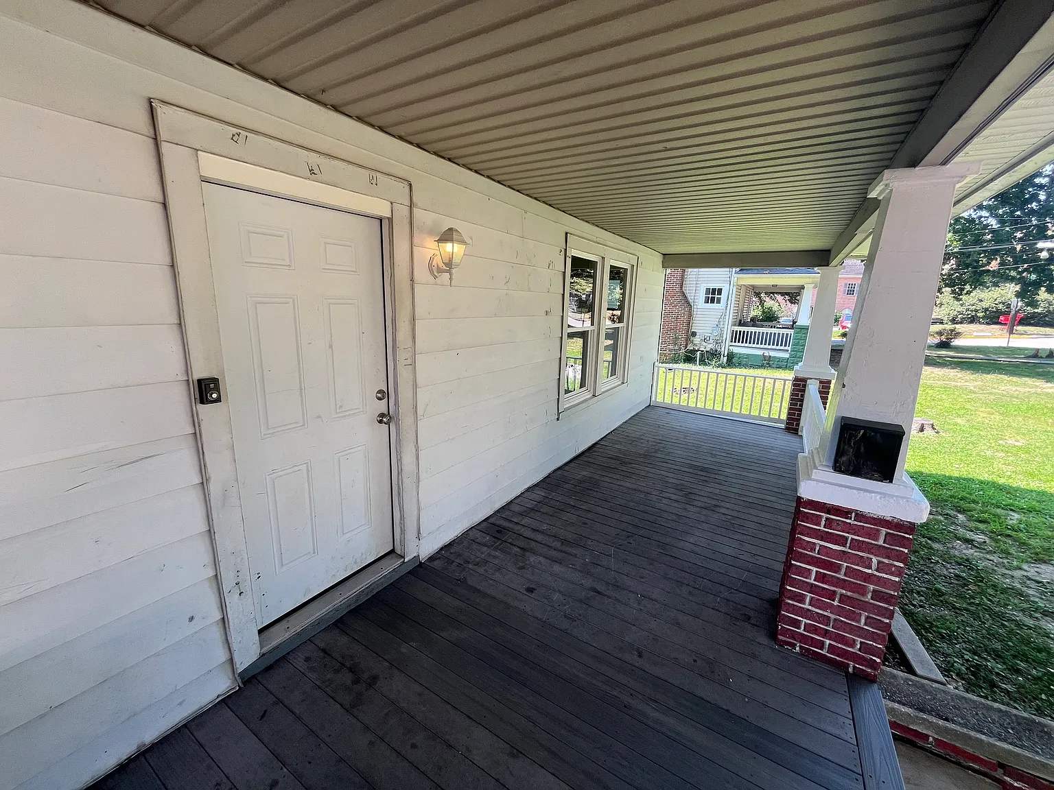 7 bed, 1768 sqft, $8,500 — Photo 2