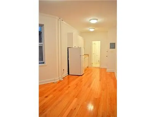 Rented by Douglas Elliman | media 25