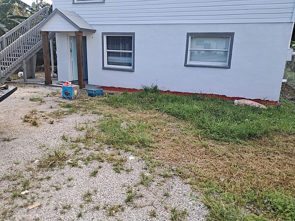 3rd image of 615 Clearlake Rd #B