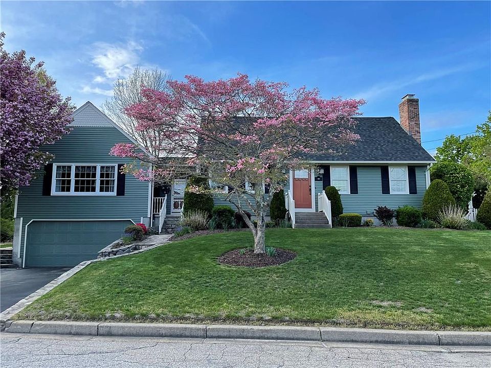 1st image of 128 Silverwood Ln