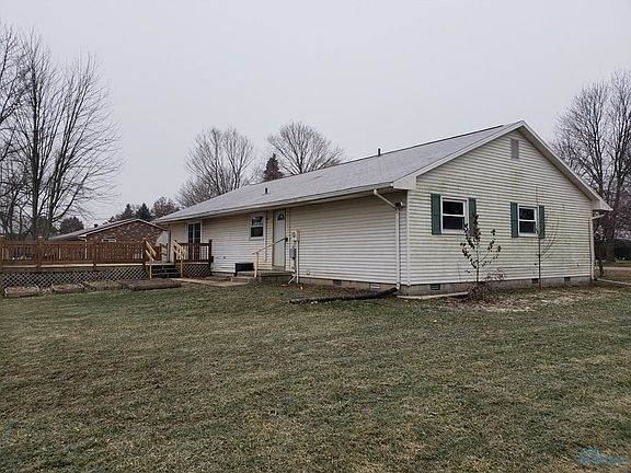 3rd image of 945 N Cheryl Dr