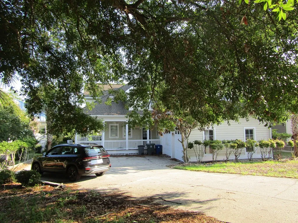 4 bed, 3000 sqft, $2,950 — Photo 3