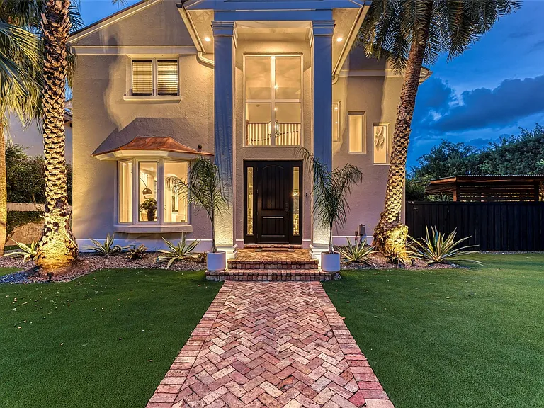 524 Poinciana Dr — Photo 19