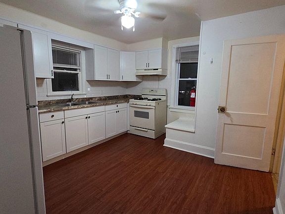 5th image of 23 Vincent Ave Floor 2