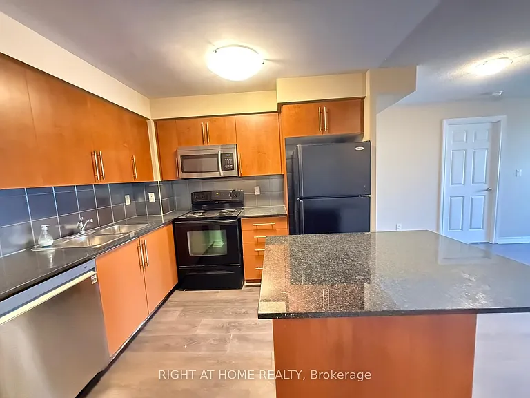 310 Burnhamthorpe Rd W #2101 — Photo 9