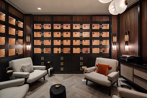 Sold by Extell Marketing Group | media 15