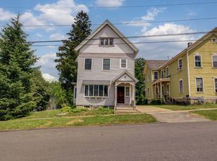 200 Fon Clair St, Johnstown, NY 12095