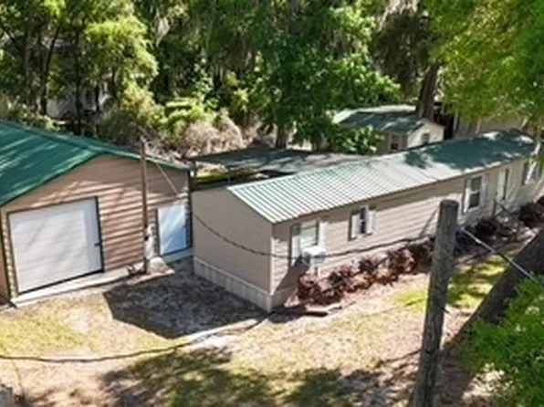 106 Faye Dr, Midway, GA 31320