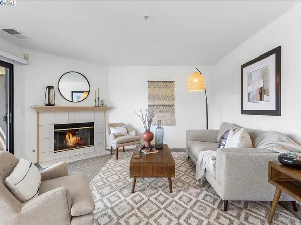 21103 Gary Dr APT 303, Hayward, CA 94546