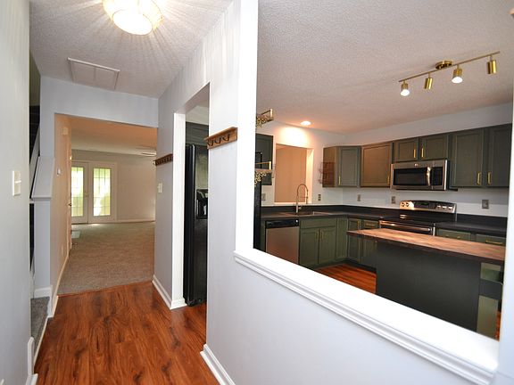 2nd image of 308 Black Bird Ct